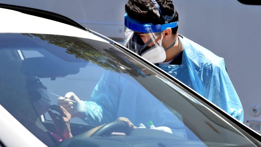 Doctor’s Note: Does a high viral load make coronavirus worse? | Coronavirus pandemic Doctor’s Note: Does a high viral load make coronavirus worse? | Coronavirus pandemic