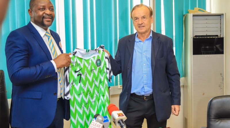 Issues Gernot Rohr Needs To Fix As He Closes In On A New Contract