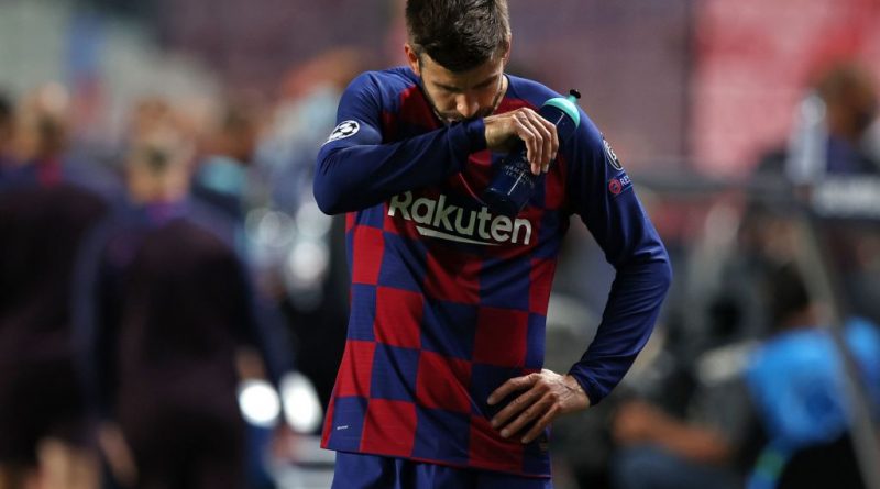 Pique Offers To Quit Barcelona After Bayern Humiliation
