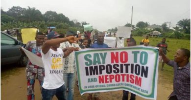 Akwa Ibom polls: Youths protest imposition of Chairmanship candidate